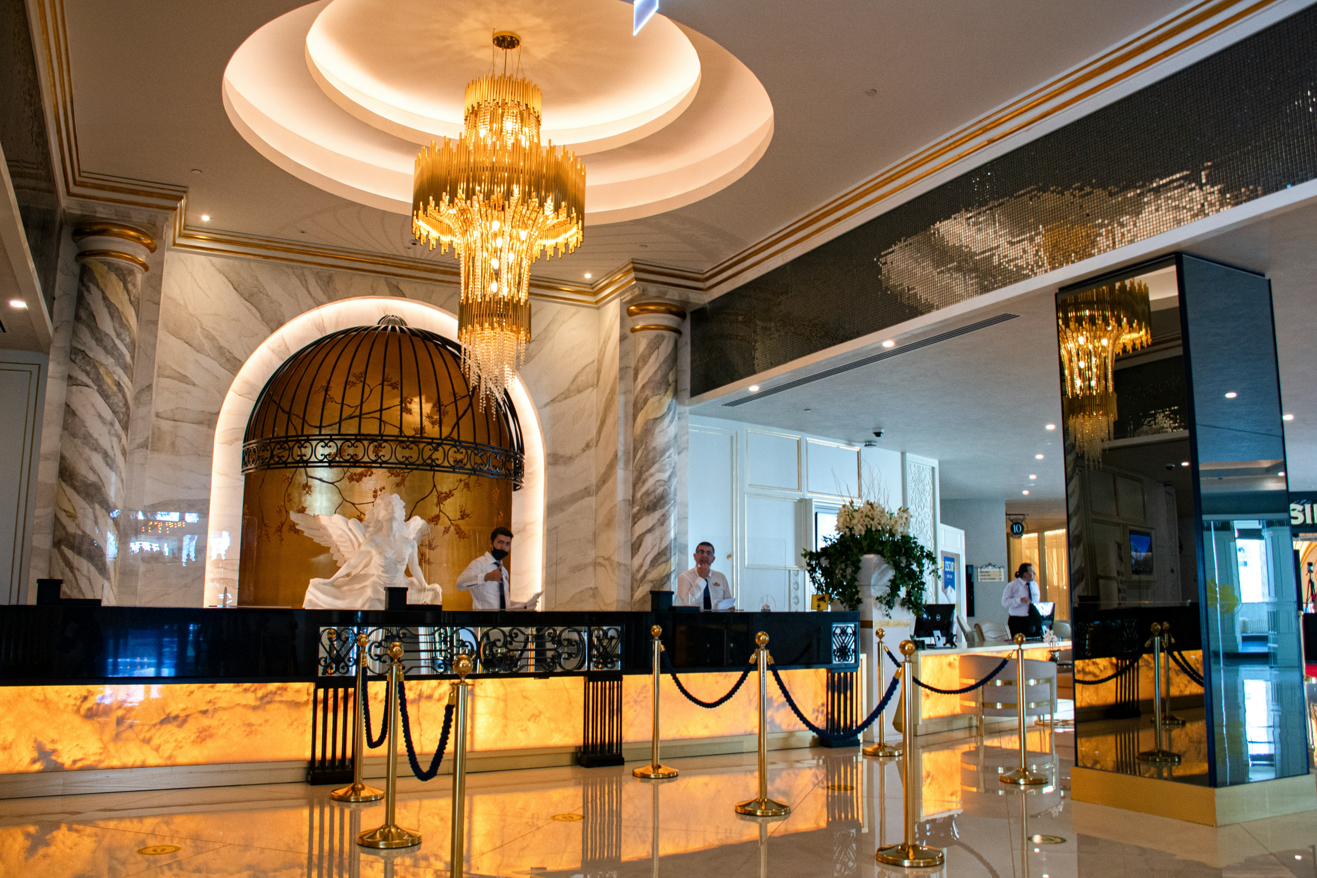 Thomas Street entrance of Nelamir hotel